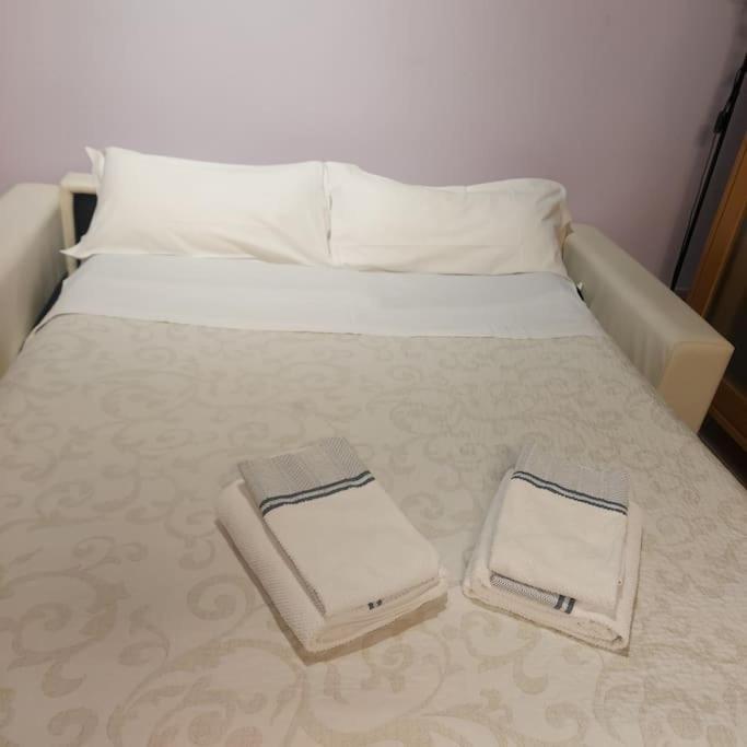 Monolocale In Piazza Isolo Appartement Verona Buitenkant foto