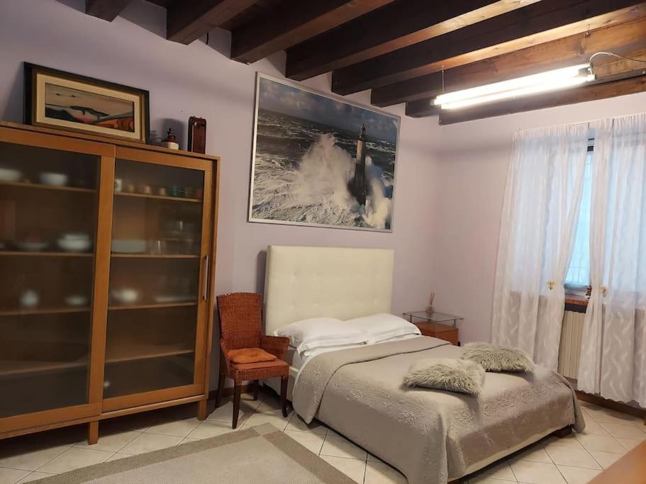 Monolocale In Piazza Isolo Appartement Verona Buitenkant foto