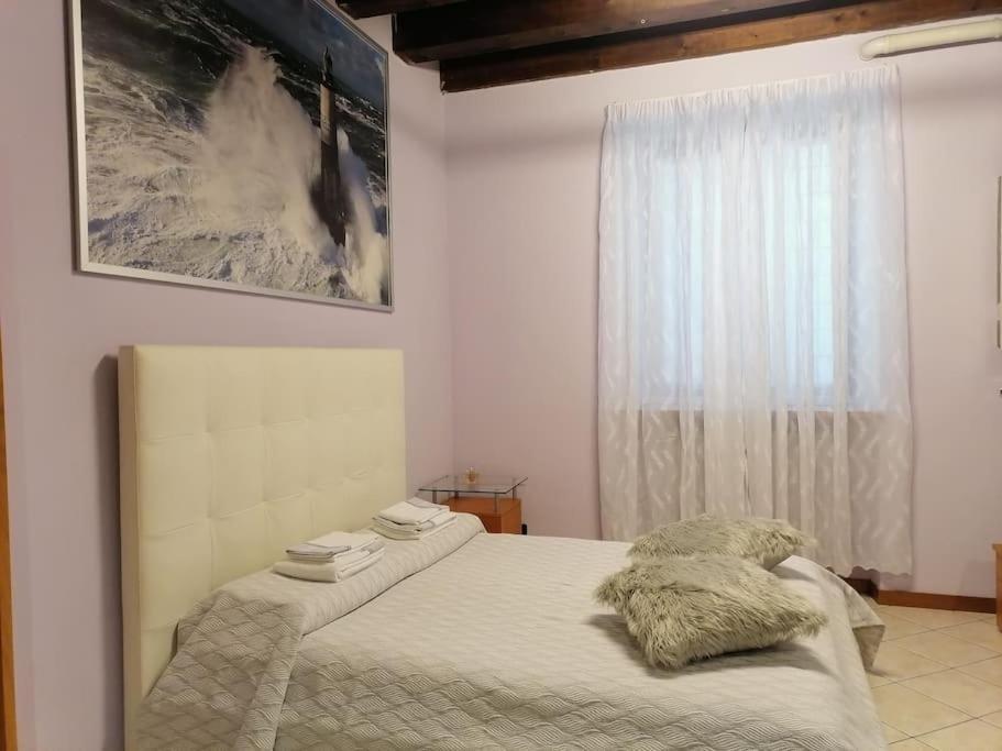 Monolocale In Piazza Isolo Appartement Verona Buitenkant foto